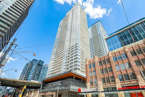 19 Bathurst Street 811
