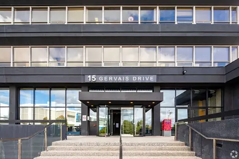 15 Gervais Drive 605