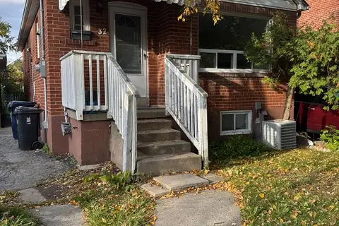 32 Newton Drive