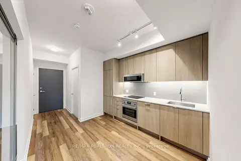250 Lawrence Avenue W 701