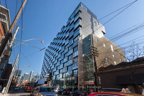 629 King Street W 323