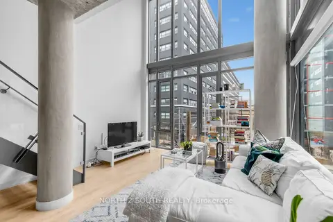 95 Bathurst Street 225