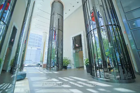 10 YORK Street 1101