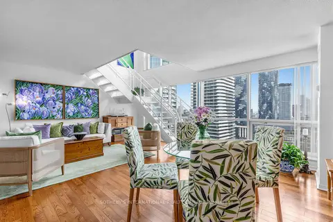 10 Yonge Street 2809