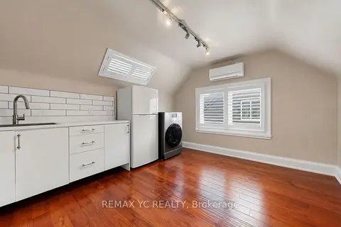 99 Sheppard Avenue E R1