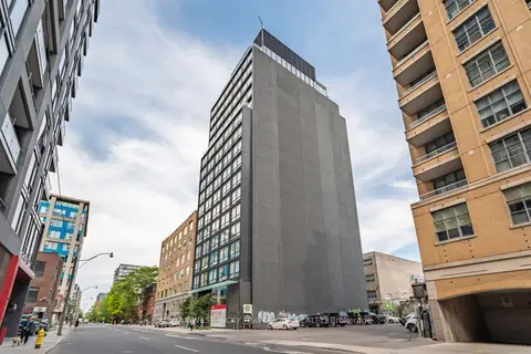 458 Richmond Street W 806