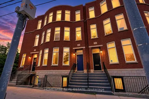 476 E King Street E