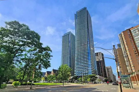 1080 Bay Street 709
