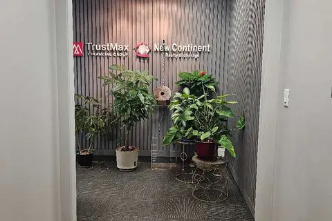 250 Consumers Rd Road 912