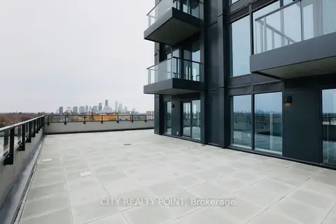 2525 Bathurst Street 909