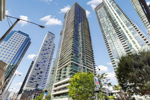 33 Bay Street 2211