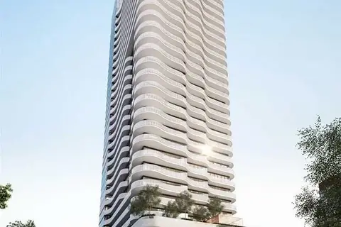 15 Holmes Avenue 811