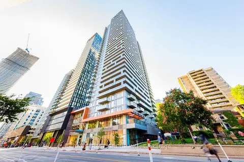 50 E Wellesley Street E 3004