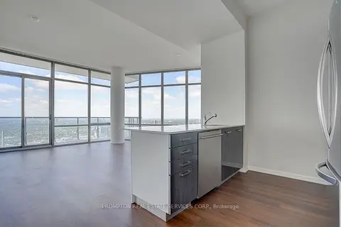 832 Bay Street 4903