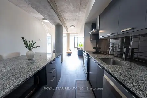 95 Bathurst Street 623