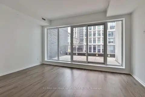 783 Bathurst Street 422