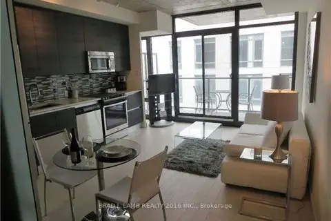 111 Bathurst Street 1212