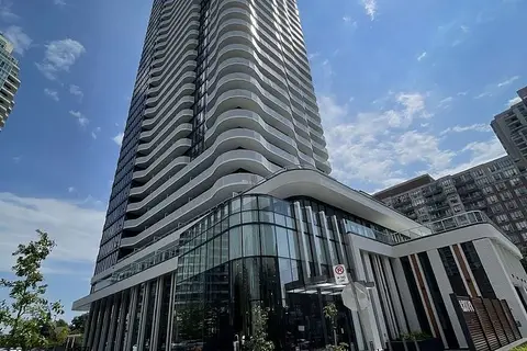 15 Holmes Avenue 706