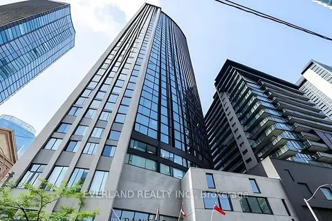 210 Victoria Street 907