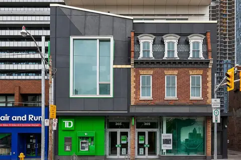 365 Queen Street W