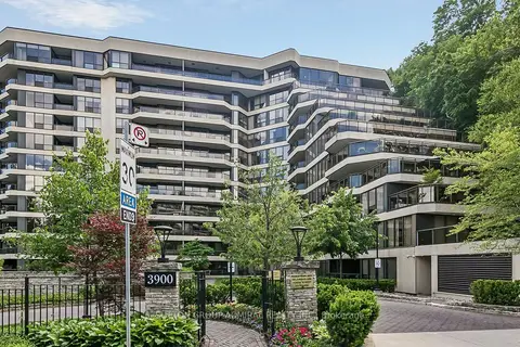 3900 Yonge Street 301
