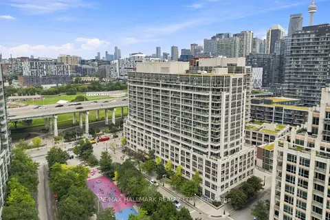 35 Bastion Street 706
