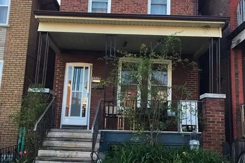 574 Palmerston Avenue 2 nd Floor
