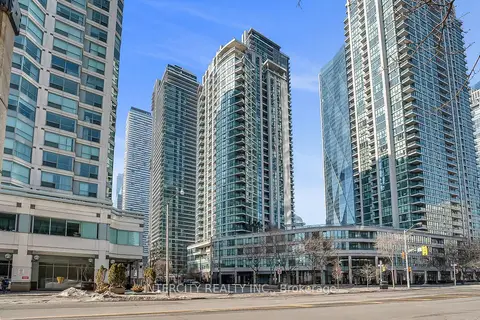 12 Yonge Street 1010