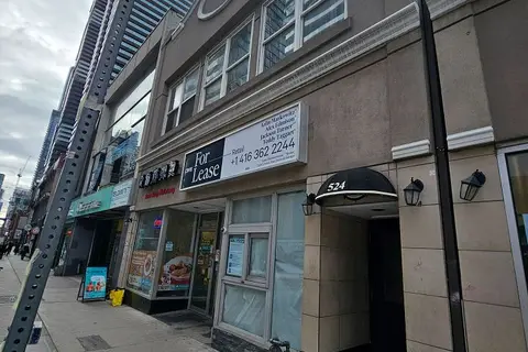 524 Yonge Street 300