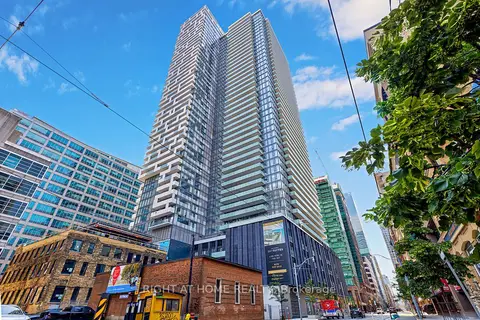 25 richmond Street E 315