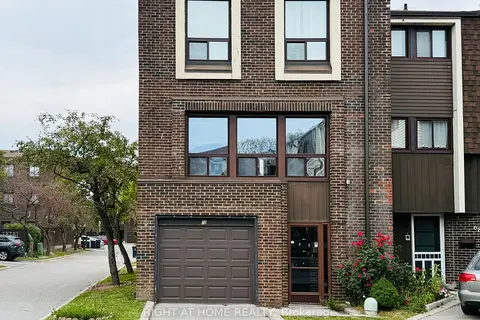 70 Spire Hillway Way
