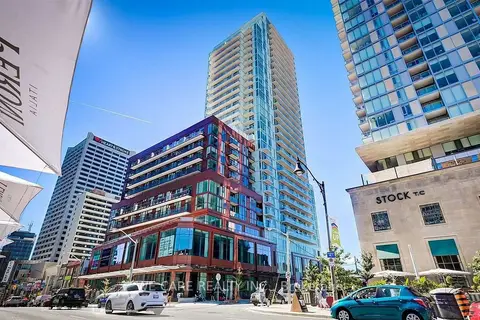 33 Helendale Avenue 2208