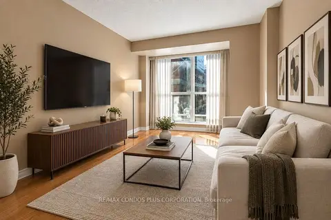 250 Wellington Street W 240