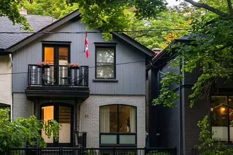 21 Hillcrest Park