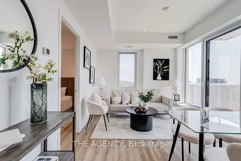 10 Oak Street 2403