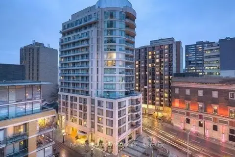 8 Scollard Street L707