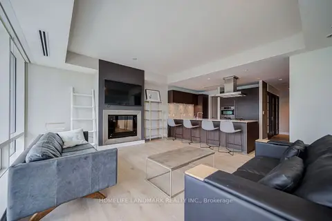 180 University Avenue 3103