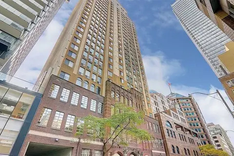 25 Grenville Street 1106