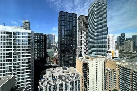 65 Mutual Street 2304
