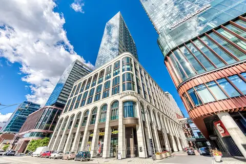 470 Front Street W 2003