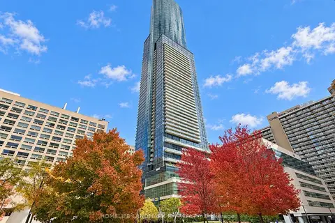 386 Yonge Street 2316