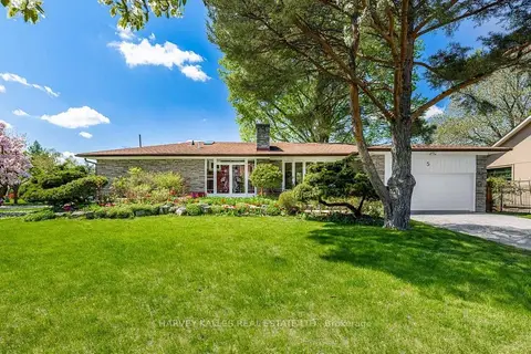 5 Parmbelle Crescent