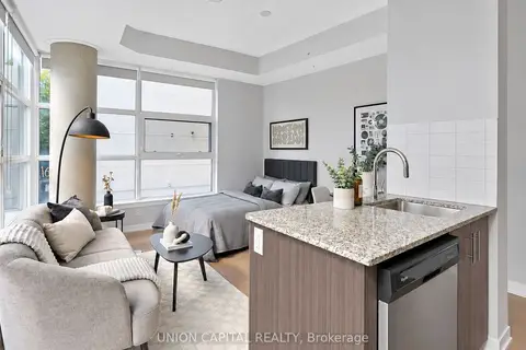 10 Willison Square 202