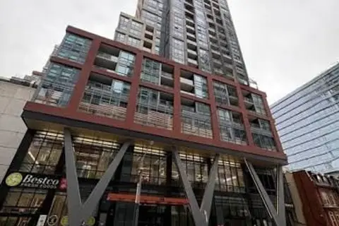 108 Peter Street 1113