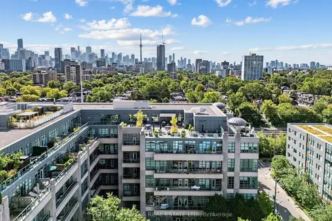 380 Macpherson Avenue 106