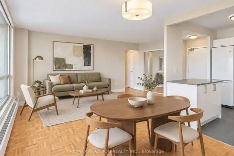 666 Spadina Avenue 2209