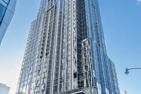 11 Yorkville Avenue 1301
