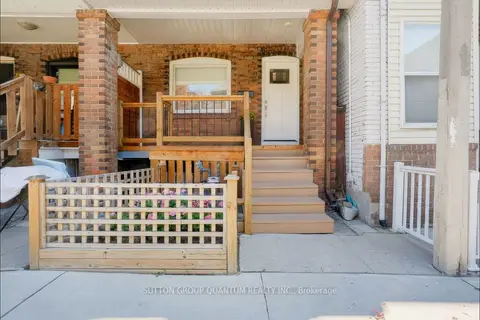 41 Manning Avenue