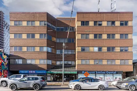 800 Bathurst Street 206