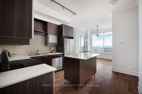 500 Sherbourne Street 3103